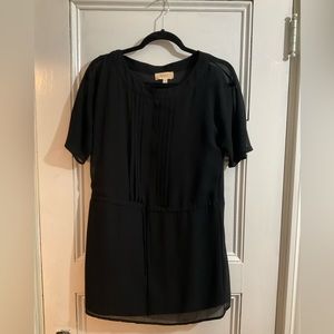 Classic short sleeve black dress!